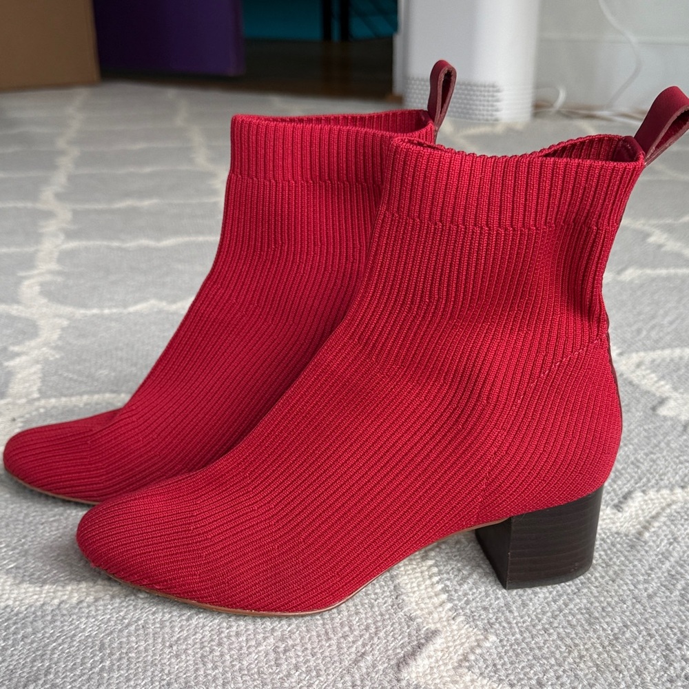Everlane Glove Boots in red